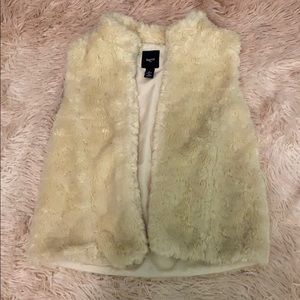 Gap faux fur vest